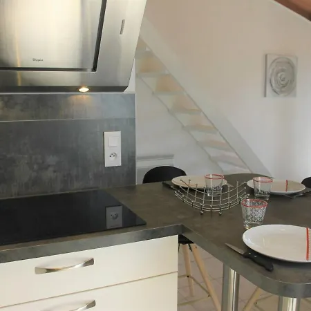 Maison Renovee Avec Piscine Chauffee, Proche Mer, 4 Couchages, Parking Prive, Courts De Tennis - Fr-1-224a-12