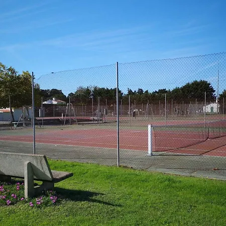 Maison Renovee Avec Piscine Chauffee, Proche Mer, 4 Couchages, Parking Prive, Courts De Tennis - Fr-1-224a-12 Holiday home